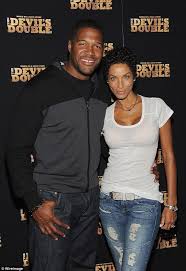 Mrs white's niece sophie is staying (stay) with the whites for a few days. Pin On Sexy