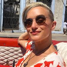 Kaye Mccord's Instagram, Twitter & Facebook