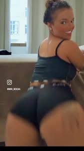 Mini Moça 🥰🍑 - Vídeos e Fotos Pornô - EroMe