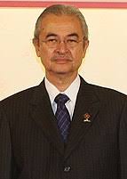 Biasanya dikenali s tunku, beliau juga dikenang sebagai bapa kemerdekaan dan bapa malaysia. Daftar Tokoh Bugis Wikipedia Bahasa Indonesia Ensiklopedia Bebas