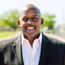 Erwin Jones (@bobcatcoach) • Threads, Say more