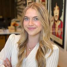 Meet Our Expert Volunteer Faculty