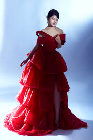 Phân tích trang phục của Quỳnh Châu