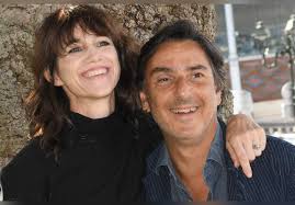 Ma femme est une actrice. Charlotte Gainsbourg Partage Des Cliches De Son Fils Il Est Le Parfait Melange De Ses Deux Parents