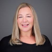 Courtney Davison's Instagram, Twitter & Facebook