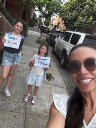 Is this group for real Brooklyn mommies or just sales ads?