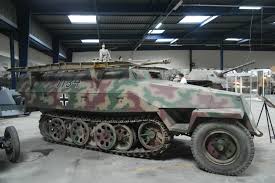 Sdkfz 251 7 7 Pour Version Genie For Pioneer Version Musee Des Blindes Saumur Tank Armor German Army Armored Vehicles