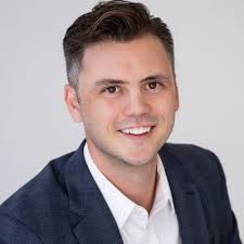 Took me 24 years but I finally checked it off my bucket list. Graduated  from Kennesaw State University Magna Cum Laude. I have 2 college age kids,  and a full time job.