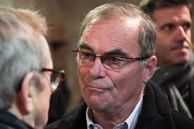 Raymond poulidor, conocido como el eterno segundón por el récord de podios que tiene en el tour de francia (ocho), ha muerto a los 83 años, tras varias semanas hospitalizado por una fatiga crónica. Obseques De Raymond Poulidor Bernard Hinault Et Christia Tele Star