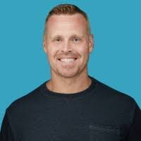 Travis Rogers's Instagram, Twitter & Facebook