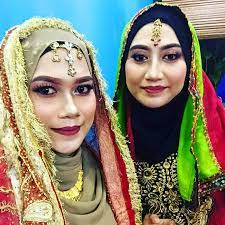 It integrates the many aspects of faith with day to day life, making it easy for muslim women to fit ﻿we at muslimah appreciate the struggles a muslim woman faces in balancing faith with a busy lifestyle. Makeup Dinner Tema Bollywood Butik Pengantin Lieza Facebook