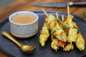 Brochettes De Poulet Satay A La Sauce Cacahuete Recette Recette Brochette Poulet Recettes De Cuisine Recette Brochette