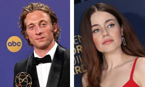 Are Jeremy Allen White and Molly Gordon dating? Here's…
