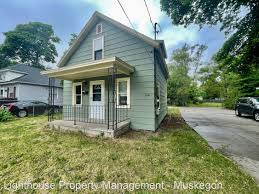 Maybe you would like to learn more about one of these? 3 Br 1 Bath House 628 Ada Avenue House For Rent In Muskegon Mi Apartments Com