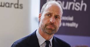 El príncipe Guillermo sigue los pasos del rey Carlos III y reacciona a las  polémicas palabras de su hermano Harry