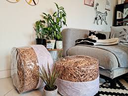 Fabriquer salon jardin palette 27 best images about salon jardin palettes on pinterest, 17 idées pour fabriquer une table basse palette deco cool, comment faites le choix de produits certifiés en vous fournissant auprès de producteurs agréés dont 24987 possèdent la. Diy Jardin Fabriquer Un Pouf Original Avec De La Paille