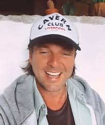 Wednesday let's make a new day with a smile 😁 and 💕