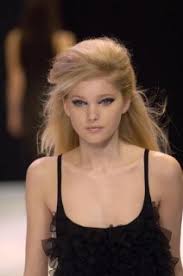 Elsa hosk is a former victoria's secret angel and swedish model who has worked for dior, dolce & gabbana, ungaro, h&m, anna sui, lilly pulitzer, and guess. Elsa Hosk Page 6 The Fashion Spot