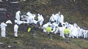 Algún día, madre, algún día, ahora debo vivir, vive por siempre mamá, vive por siempre. Accidente De Avion Del Chapecoense Internacional El Pais