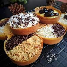 Jika dalam adonan roti atau kue tidak mengandung zat asam atau sedikit asam maka soda kue dapat diganti dengan baking powder. 7 Resep Cara Membuat Martabak Manis Mini Pakai Teflon Sederhana Juga Tanpa Soda Kue Khas Bangka Diadona Id