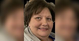 Donna Blizzard's Instagram, Twitter & Facebook