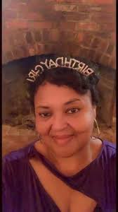 Sandra Bledsoe (@sandeeb52)