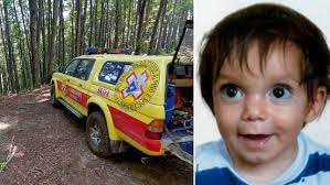 Il bambino è stato trovato nei boschi di palazzuolo sul senio, in una scarpata all'uscita del paese, a circa 2 chilometri e. B6nxaijl870stm