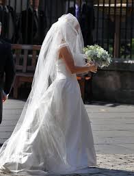There's another royal wedding going down this weekend, but *sniff* zara phillips, the daughter of princess anne, is marrying her love mike tindall, a professional rugby player. Zara Phillips Marries Mike Tindall In Edinburgh Royals Wedding Zara 4