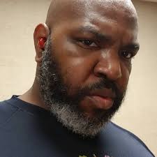 K. Chris Knight (@saxyalpha) · Instagram 照片和视频