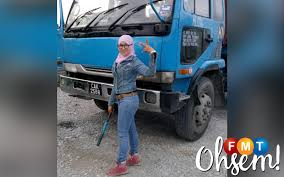 Ibu Tunggal Cabar Diri Jadi Pemandu Lori Kontena Sara 2 Anak Free Malaysia Today