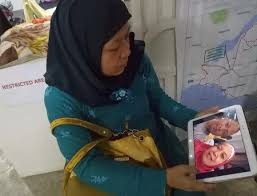 I can't go out': Texting for help from Islamist-occupied Philippines city