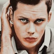 Билл скарсгард / bill skarsgard. Bill Skarsgard News Billskarsnews Twitter