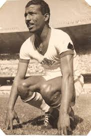 He has played for brazil national team. Oldfootballphotos On Twitter Zizinho Brazil Crf Bangu Http T Co 2dw6vfih6u