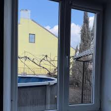 Готуємо житло до зими ❄ Щоб вікна не потіли, у хаті не було запаху вогкості, речі нормально висихали і загалом повітря у домі залишалося чистим — роблю ось такий чекліст кожного року.