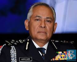 Pelajar dan aktivis, ain husniza saiful nizam dan bapanya, saiful nizam abdul wahab dipanggil ke ibu pejabat polis (ipd) daerah sungai buloh untuk memberi keterangan selepas. Home Ministry To Summon Malaysiakini China Press Over Reports On Digp S Rape Threat Remark