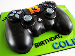 Only 1 available and it's in 7 people's carts. C Star Cakes On Twitter Ps4 Cake By C Star Cakes Cstarcakes Ps4 Playstation Sony Birthdaycake