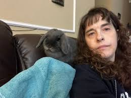 Amy Pinelli's Instagram, Twitter & Facebook