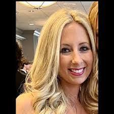 Alison Graff's Instagram, Twitter & Facebook