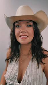 6.13.25 Warming up the stage for Jackson Dean ⚡️Thank you to Lori's  Roadhouse for having me back to perform such an incredible venue!