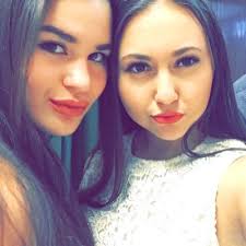 Zoë Pierson  (@mzcullen1918)