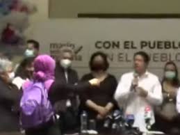 En el video, que se publica entrecortado, el líder morenista narra que se su equipo viajaban de matamoros rumbo a reynosa, acompañado por la. Feministas Irrumpen Mitin De Mario Delgado En Michoacan Pulso Politico De Oaxaca