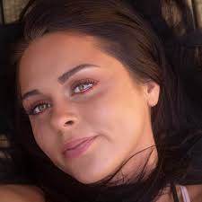 Maggie Wirchball (@maggie__caroline) • Instagram photos and videos