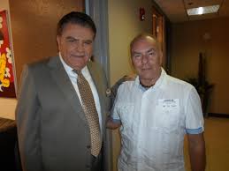 America business forum is the greatest global forum of leaders in latin america. Archivo Con Don Francisco Univision Miami Jpg Wikipedia La Enciclopedia Libre