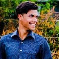 50+ "Lloyd" profiles