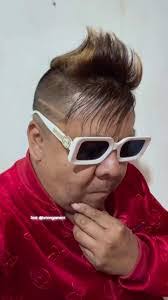 Roberto Sorto's Instagram, Twitter & Facebook