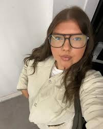 MOLLY MAYO (@mollymayo_) • Instagram photos and videos