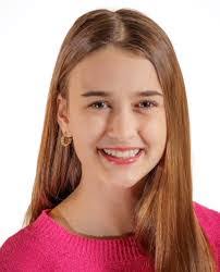 Babette Miller's Instagram, Twitter & Facebook