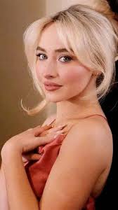 Cerco 1 biglietto per Sabrina carpenter a Milano… possibilmente con scambio  a mano a Roma! Grazie🙂