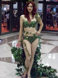 Ivy Bustle Train Comicon Girls Hot Costume Poison Ivy Cosplay Morgan, also known as methyl ethyl cosplay, has been working on an armored version of poison. costume poison ivy cosplay
