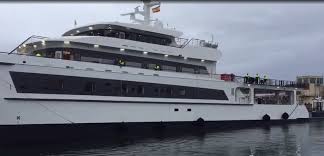 An earlier version of this story said the yacht had been sold to mr gates. Wayfinder Support Vessel For Bill Gates Yacht Superyachtfan